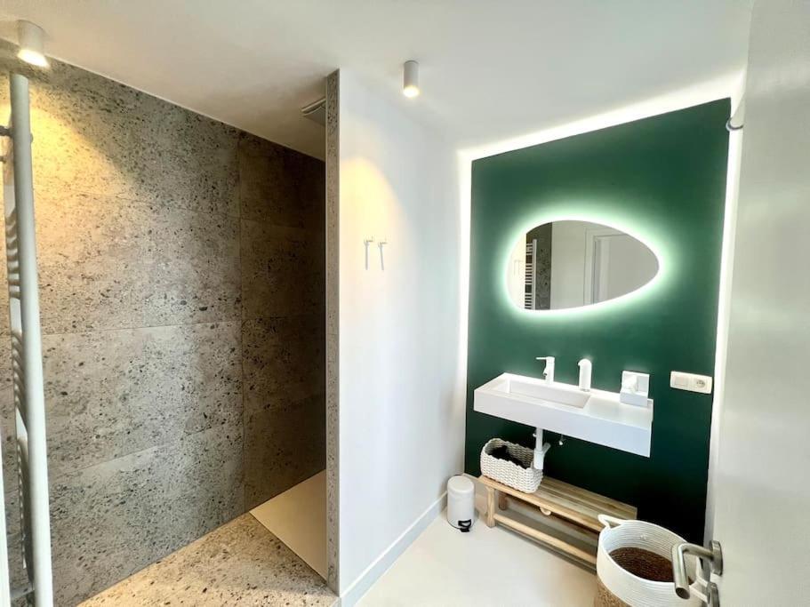 Duplex Chic Et Spacieux - Hypercentre Liege Exterior photo